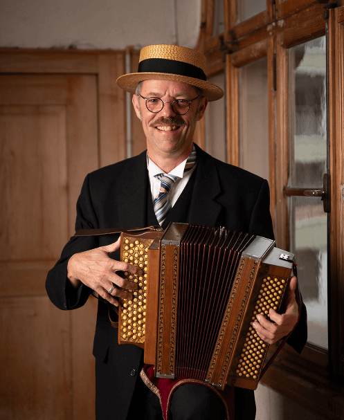 Peter Holdener, Teil der «Kasimusig» und Experte für Schweizer Volksmusik aus den Anfängen des letzten Jahrhunderts.