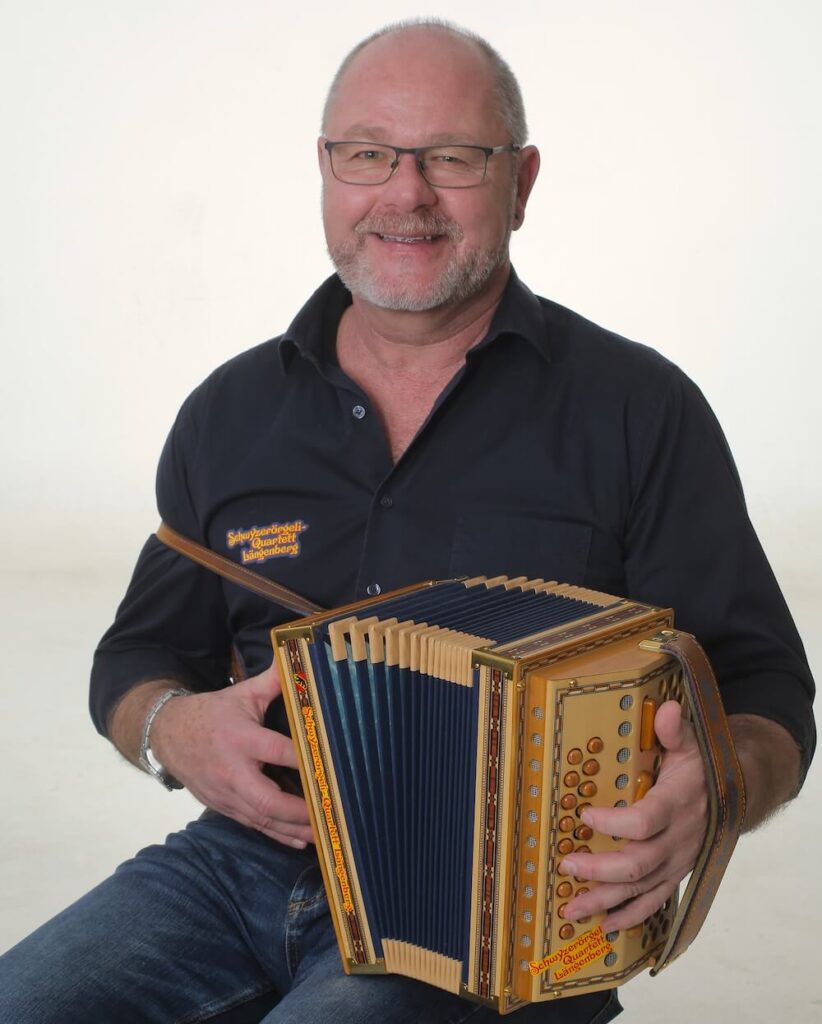 Daniel Kissling vom Schwyzerörgeli-Quartett Längenberg.